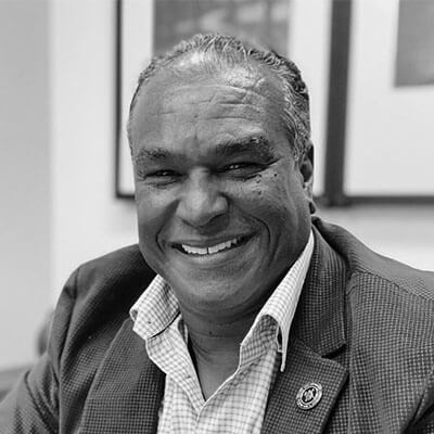 Ron Chevalier